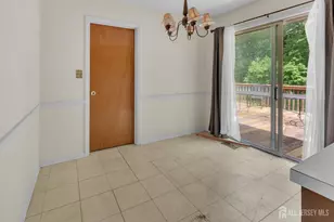 18 Foley Ave, Edison, NJ 08820 - Photo 9