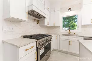 975 Inman Ave, Edison, NJ 08820 - Photo 17