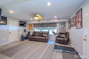 16 Neptune Ct, Franklin Township, NJ 08873 - Photo 13