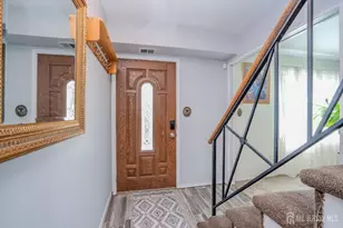 16 Neptune Ct, Franklin Township, NJ 08873 - Photo 7