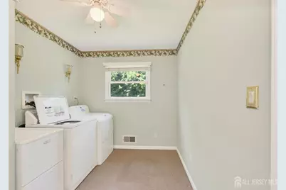 421 Melrose Avenue, Middlesex, NJ 08846 - Photo 17
