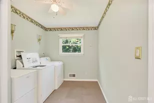 421 Melrose Ave, Middlesex, NJ 08846 - Photo 17