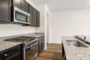 86 Depot Wy, Dunellen, NJ 08812 - Photo 9