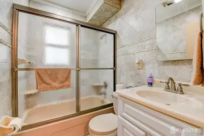 57 E William Street, Fords, NJ 08863 - Photo 19