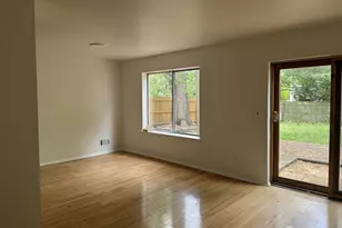 21 Jeffrey Cir, South Brunswick Township, NJ 08810 - Photo 5