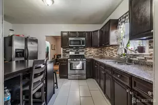 409 Ogden Pl, Perth Amboy, NJ 08861 - Photo 15