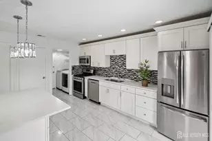 516 Westgate Dr, Edison, NJ 08820 - Photo 13