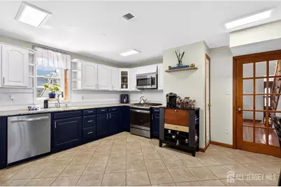 4 Jeanette Street, Carteret, NJ 07008 - Photo 7