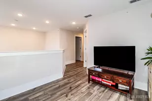 715 Station Rd, Dunellen, NJ 08812 - Photo 11