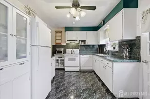 33 Ellison Rd, Franklin Township, NJ 08873 - Photo 9