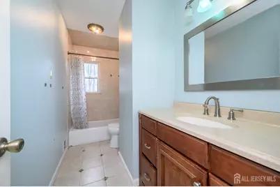 20 Hollywood Drive, Woodbridge Township, NJ 07095 - Photo 21