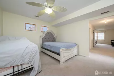20 Hollywood Drive, Woodbridge Township, NJ 07095 - Photo 5