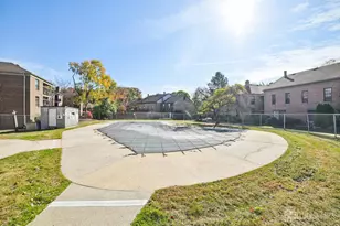 323 Gill Ln, Iselin, NJ 08830 - Photo 5