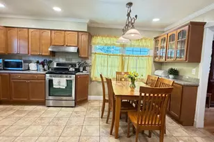 80 SE Deerfield Rd, East Brunswick Township, NJ 08816 - Photo 13