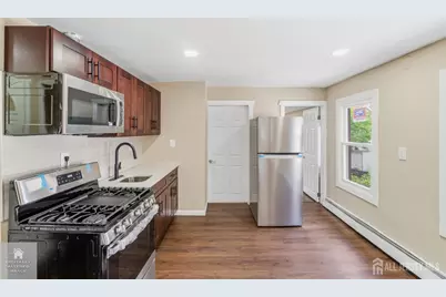1648 Essex Street #2, Middlesex, NJ 08901 - Photo 7