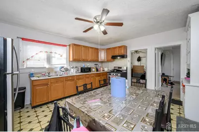135 Baldwin Street, New Brunswick, NJ 08901 - Photo 21