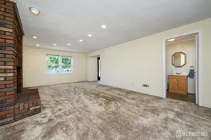 31 Starlit Dr, Middlesex, NJ 08846 - Photo 7