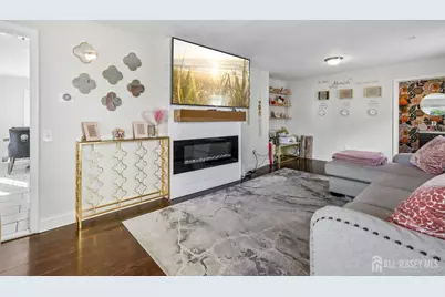 608 Decatur Avenue, Middlesex, NJ 08846 - Photo 5