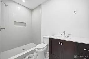 51 Hartlander St, East Brunswick Township, NJ 08816 - Photo 45