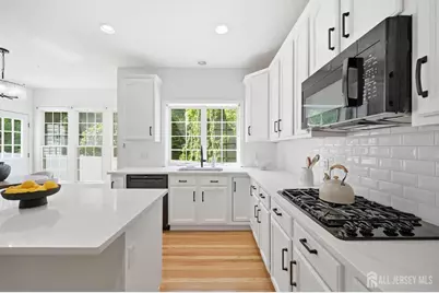 51 Hartlander Street, East Brunswick Township, NJ 08816 - Photo 15