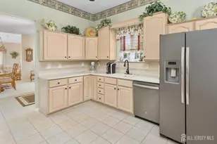 23 Stonewyck Pl, Monroe Township, NJ 08831 - Photo 15