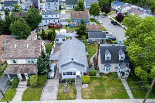 17 Vanderbuilt Pl, Woodbridge Township, NJ 07095 - Photo 3