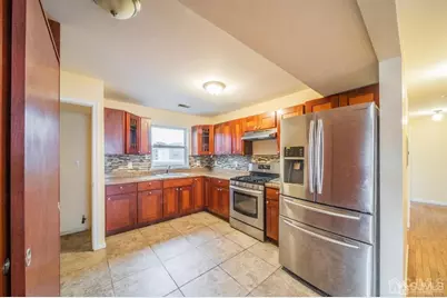 44 N Whittier Street N, Carteret, NJ 07008 - Photo 5