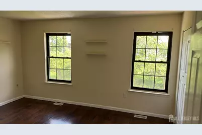 246 Hampshire Court, Piscataway Township, NJ 08854 - Photo 5
