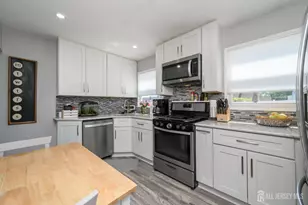 41 Wilson Ave, Sayreville, NJ 08859 - Photo 9