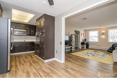 217 Mayflower Way #O, Monroe Township, NJ 08831 - Photo 3