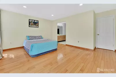 88 W Countryside Drive, South Brunswick Township, NJ 08540 - Photo 11
