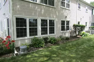 327 Nantuckett Ln, Monroe Township, NJ 08831 - Photo 11