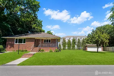27 Phoenix Avenue, Edison, NJ 08837 - Photo 3