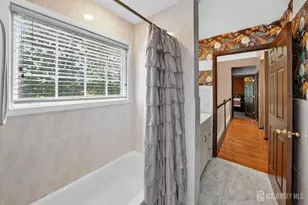 30 Rosewood Rd, Edison, NJ 08817 - Photo 19