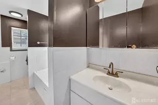 30 Rosewood Rd, Edison, NJ 08817 - Photo 25