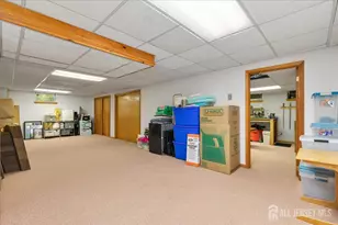 2 Abbott Ct, Edison, NJ 08820 - Photo 41