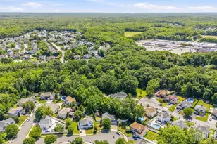 37 Christopher Ct, Old Bridge Township, NJ 08857 - Photo 41