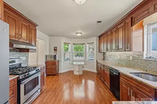 37 Christopher Ct, Old Bridge Township, NJ 08857 - Photo 11