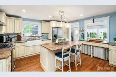 61 Laurel Avenue, Franklin Township, NJ 08528 - Photo 5