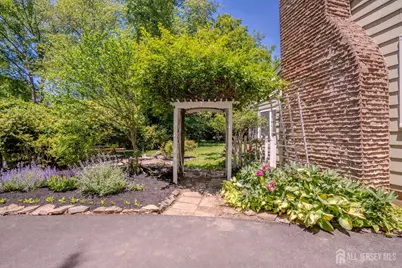 31 Merion Place, Lawrence Township, NJ 08648 - Photo 3