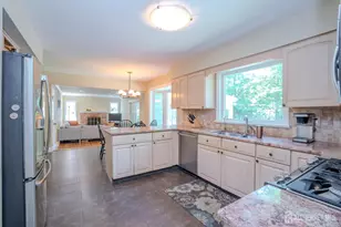 31 Merion Pl, Lawrence Township, NJ 08648 - Photo 17