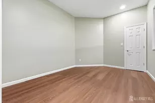 438 Westgate Dr, Edison, NJ 08820 - Photo 25