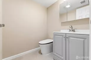 438 Westgate Dr, Edison, NJ 08820 - Photo 13