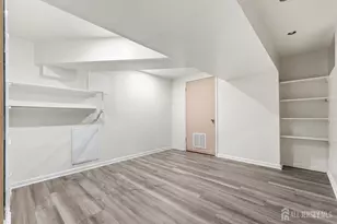 438 Westgate Dr, Edison, NJ 08820 - Photo 21