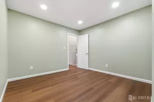 438 Westgate Dr, Edison, NJ 08820 - Photo 35