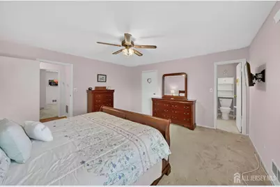 136 Highview Drive, Woodbridge Township, NJ 07095 - Photo 23
