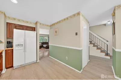 136 Highview Drive, Woodbridge Township, NJ 07095 - Photo 11