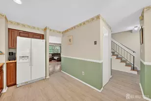 136 Highview Dr, Woodbridge Township, NJ 07095 - Photo 11