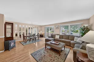 136 Highview Dr, Woodbridge Township, NJ 07095 - Photo 5