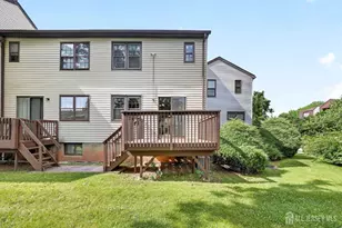 136 Highview Dr, Woodbridge Township, NJ 07095 - Photo 35